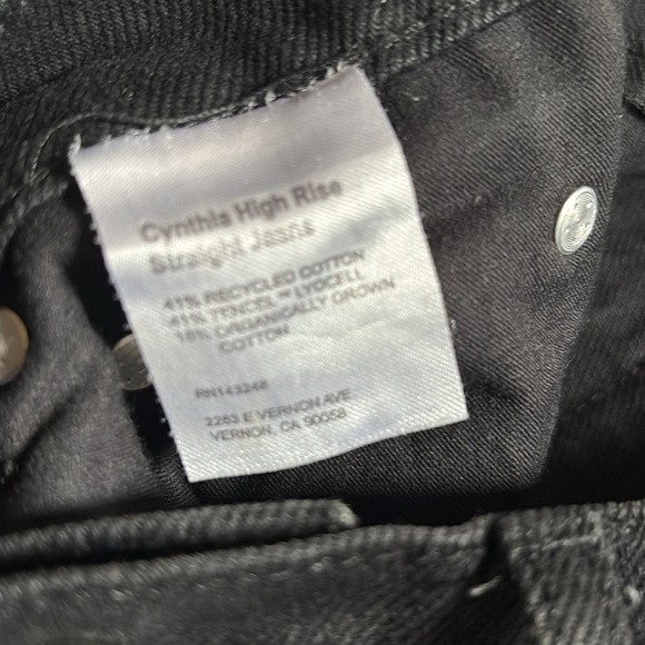 Reformation cynthia Hugh rose Dark Black Straight Jeans - size 26 - Picture 3 of 5
